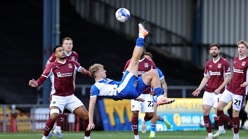 非联赛三人组在酋长足总杯大戏当天抛弃了 EFL 俱乐部